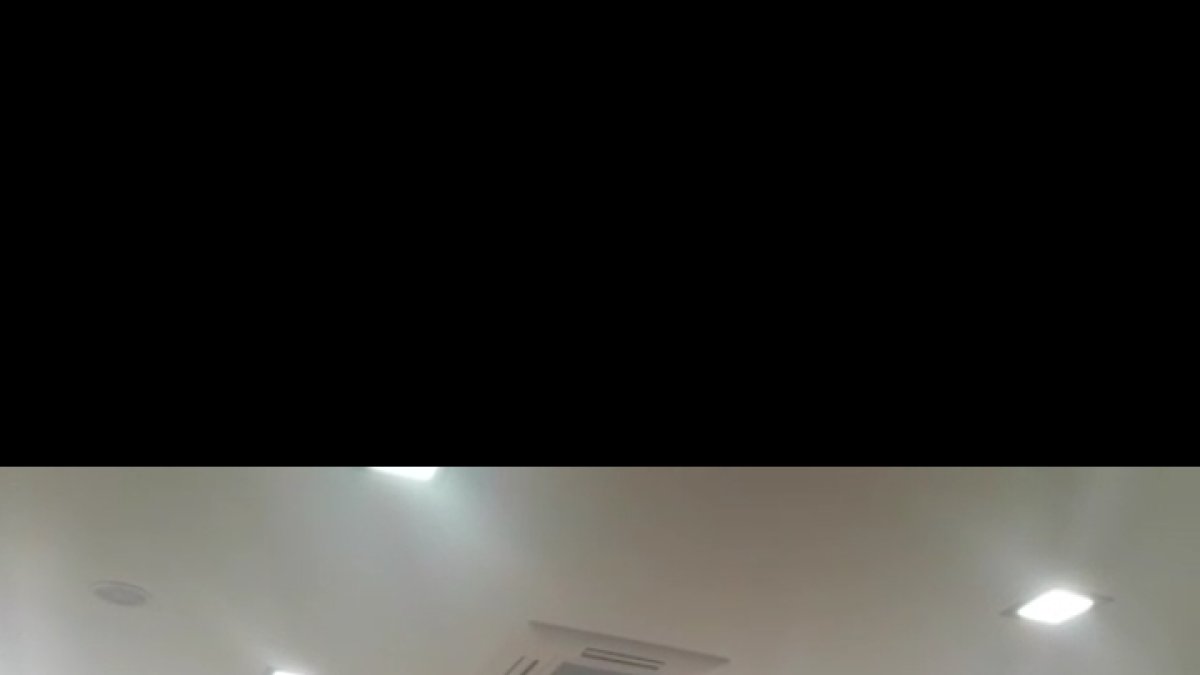 Los concejales del PP levantados momentos antes de abandonar el pleno