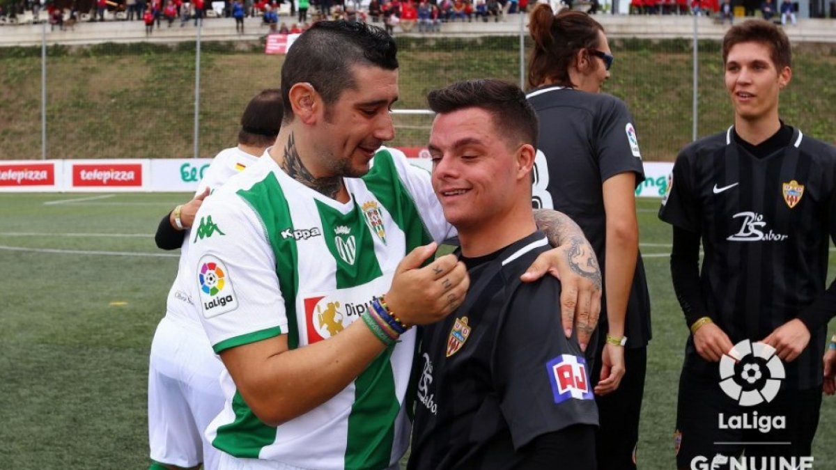 Los rojiblancos más genuinos disfrutando de su Liga.