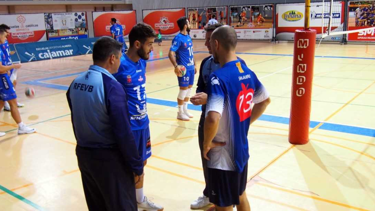 Los jugadores de Juanichi lo intentaron.