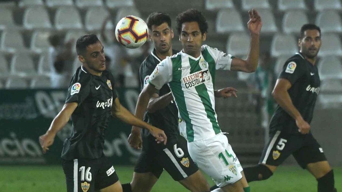 Al Almería no se le da bien ser visitante.