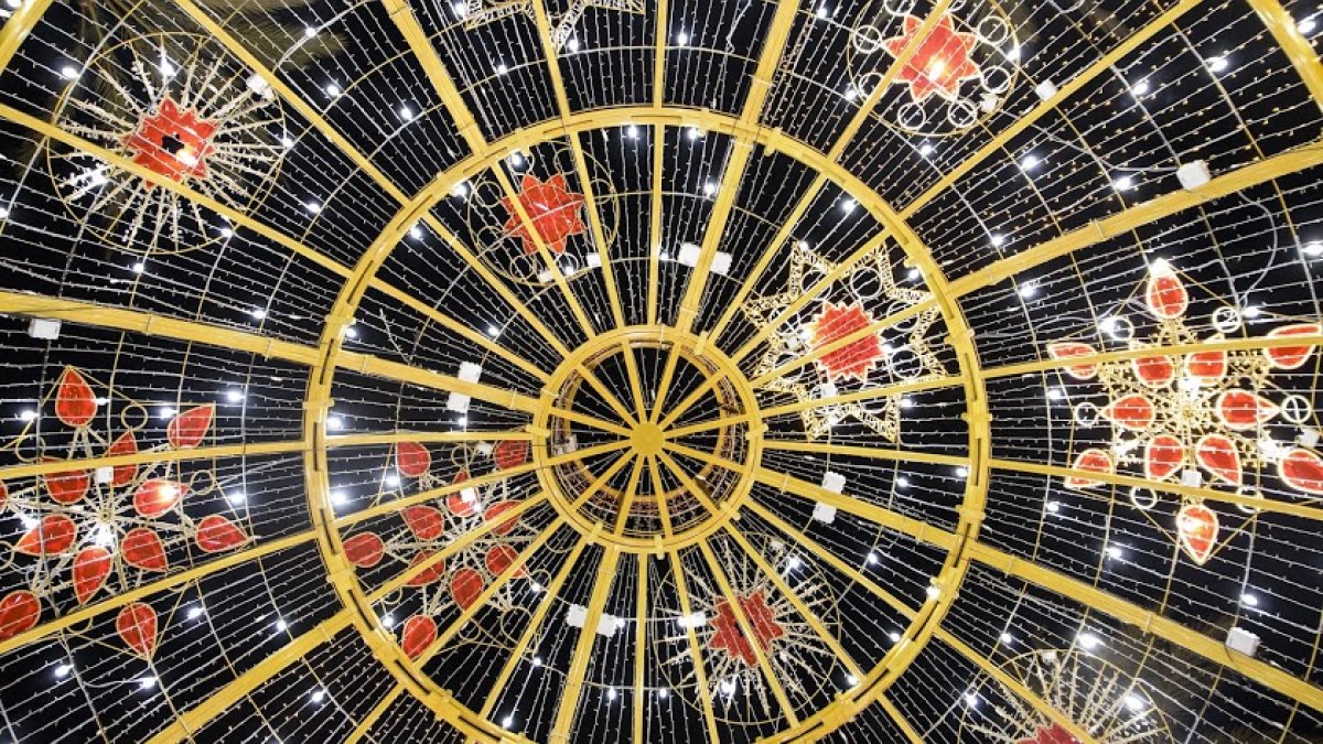Decoración extraordinaria de Navidad en la capital el pasado año.
