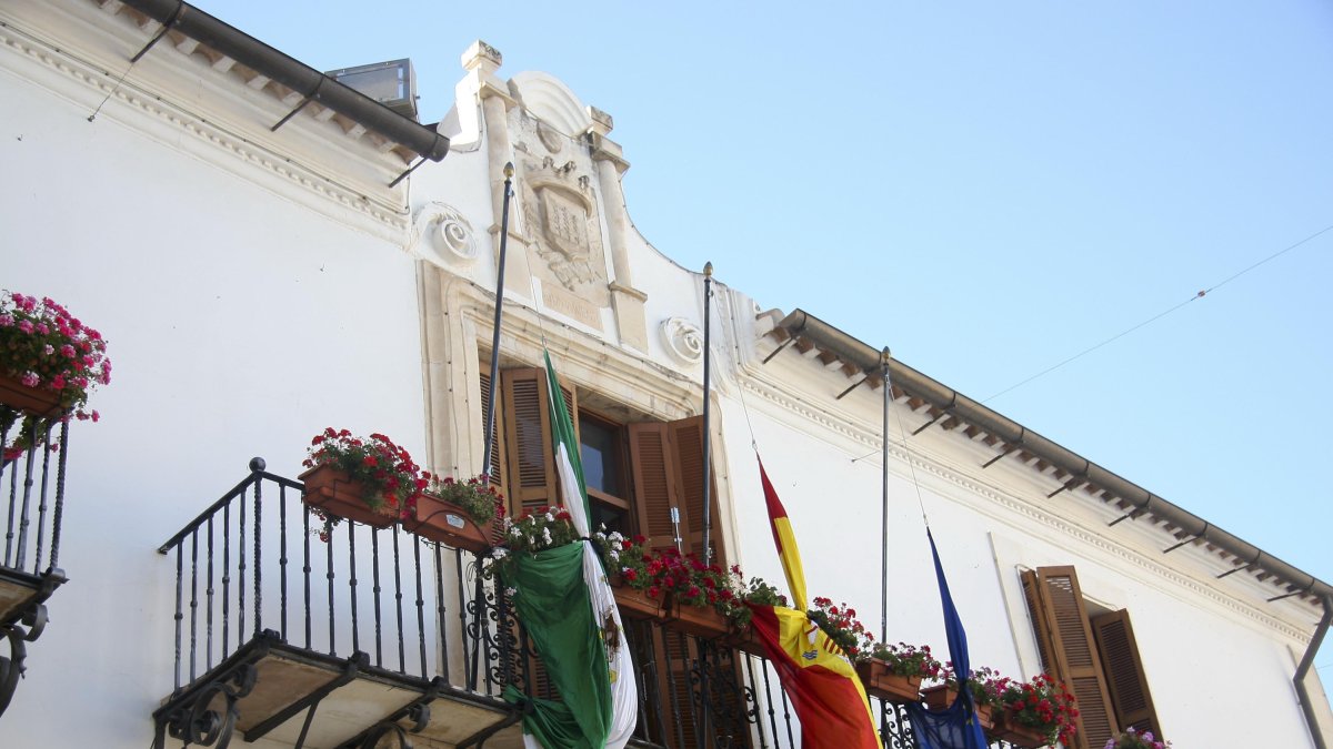 El ayuntamiento de Vélez Rubio debe aportar la documentacion.