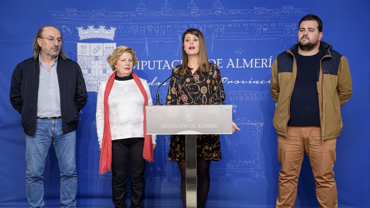 La diputada Ángeles Martínez ha presentado la prueba.