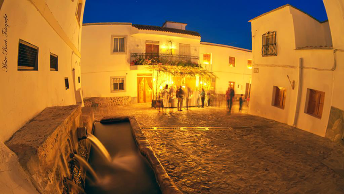 Imagen de Almócita en la ‘Noche de los candiles’.