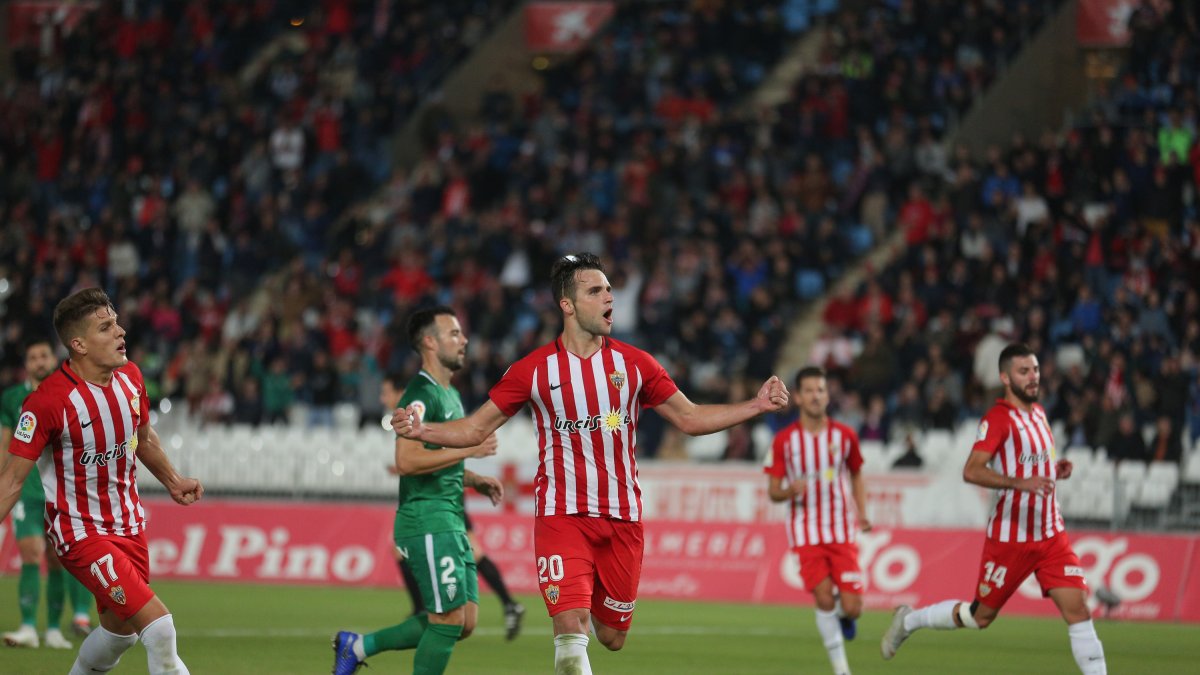 El Almería espera celebrar una nueva victoria en el Estadio de los Juegos Mediterráneos.