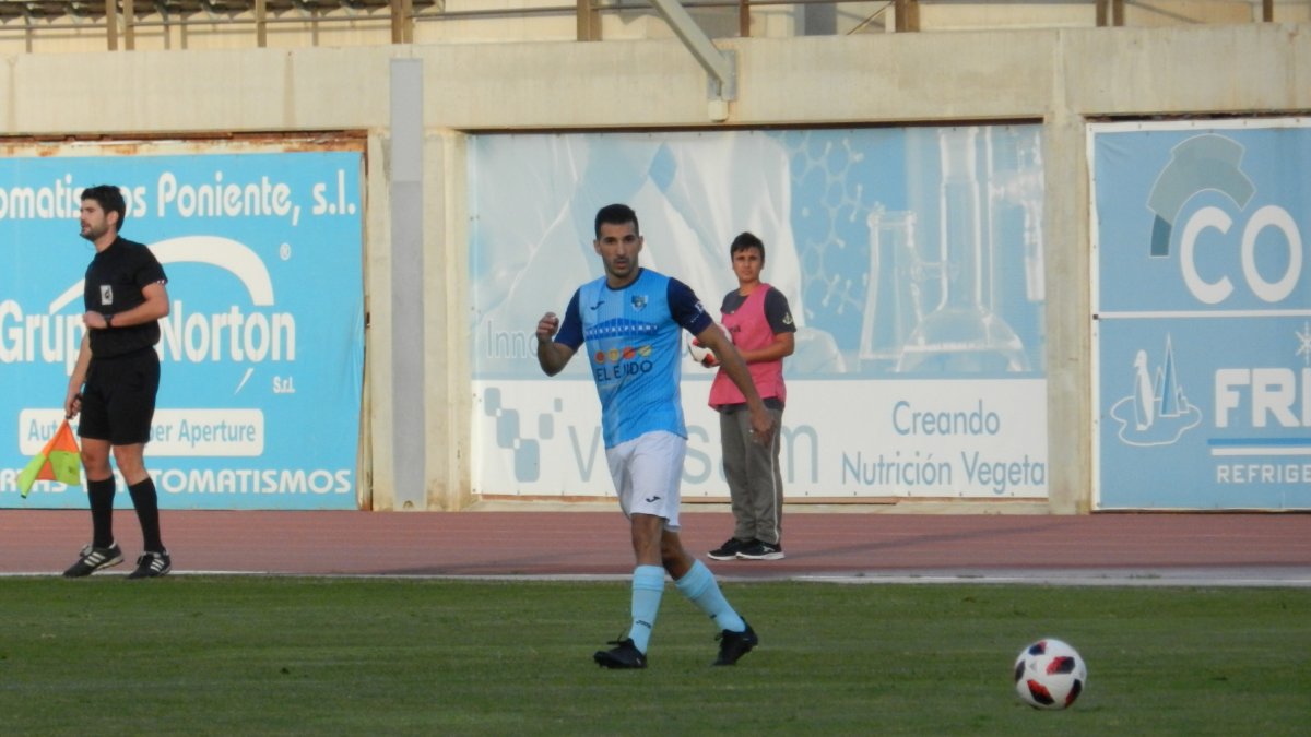 Carralero se lesionó ante el Don Benito.