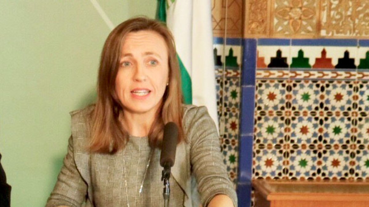 La delegada de Educacion, Francisca Fernandez