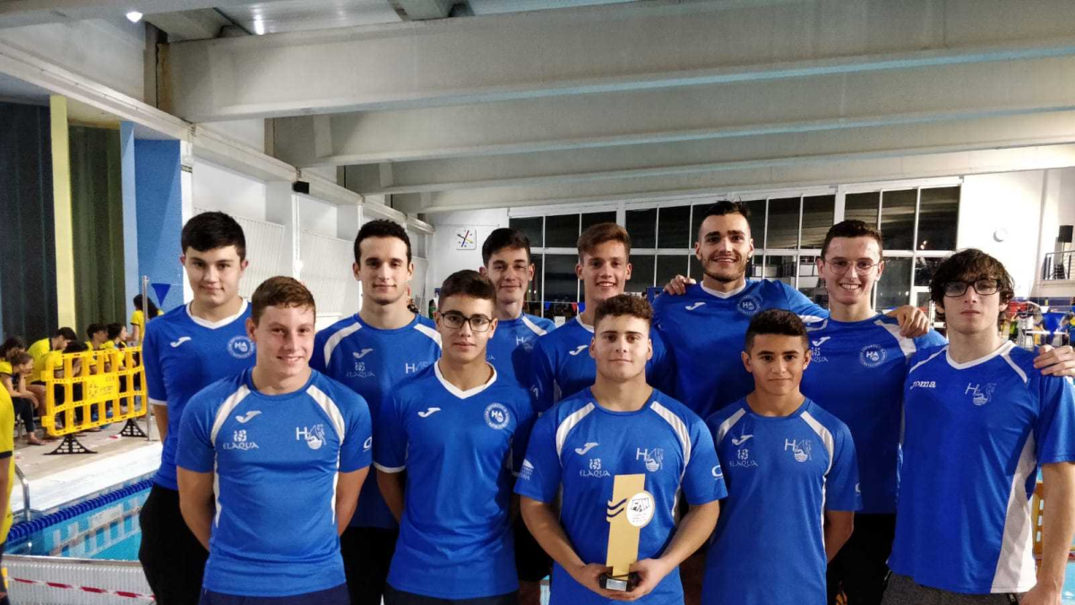 Los nadadores ejidenses siguen dando alegrías.