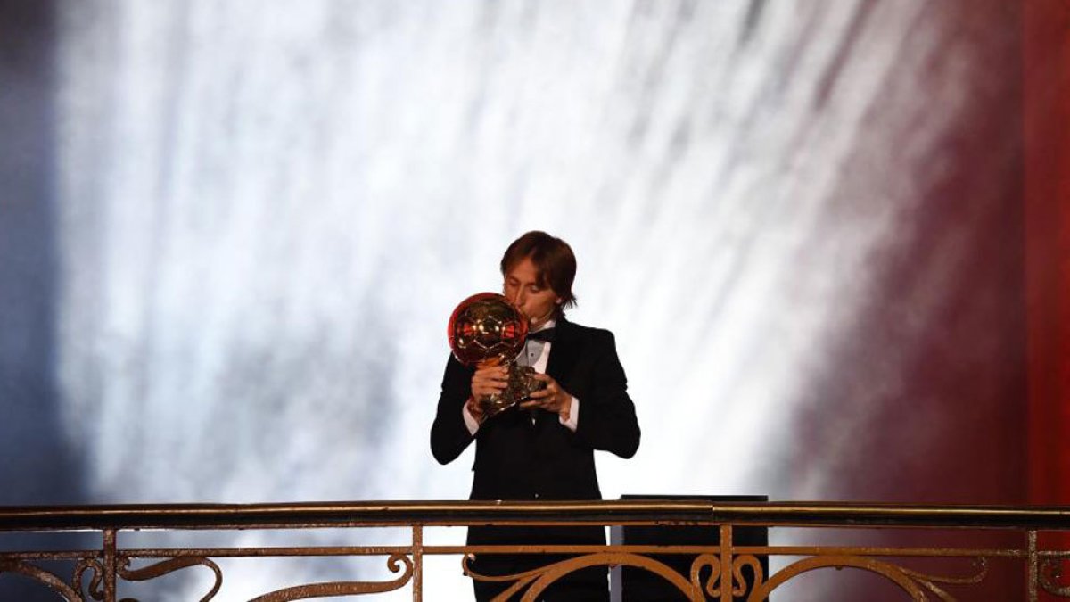 Luka Modric gana el Balón de Oro 2018.