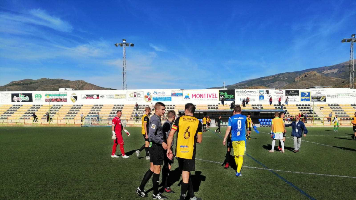 El filial celeste juega en un campo histórico.