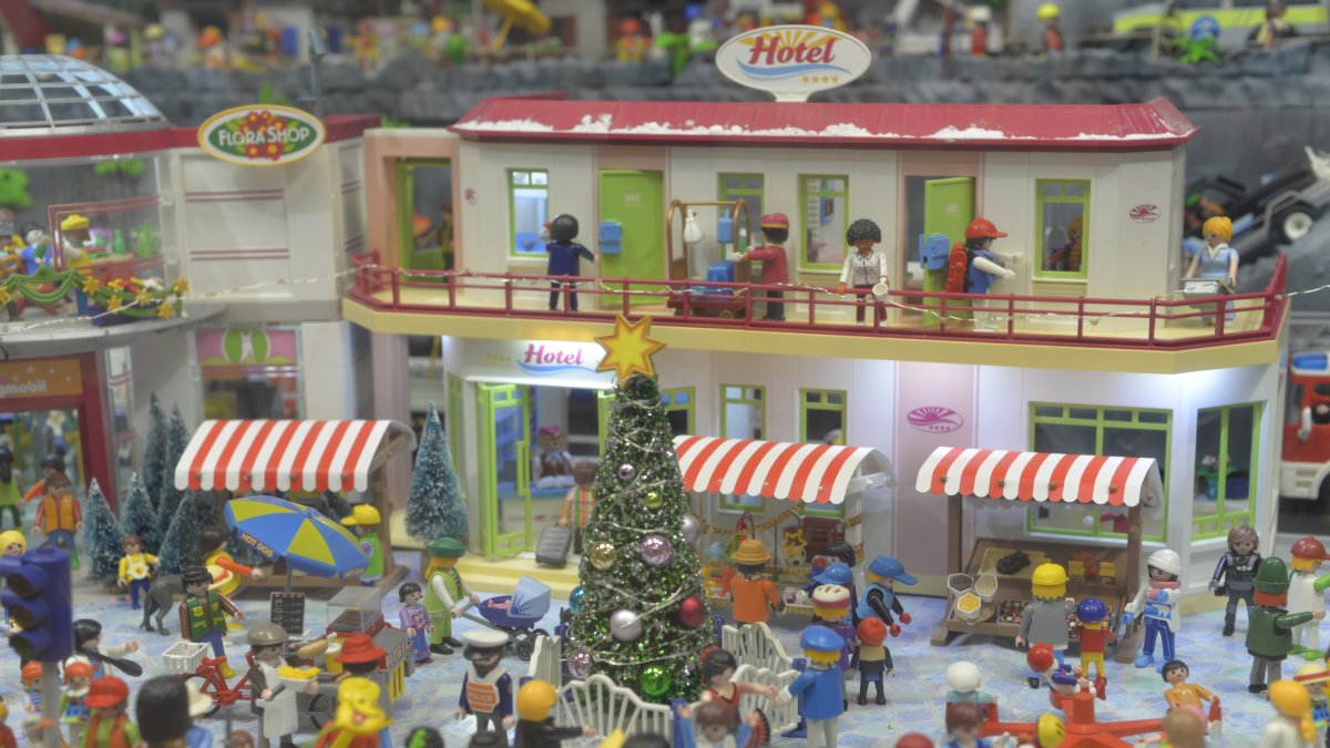 Más de 85 horas de montaje han sido necesarias para exhibir al público este diorama.