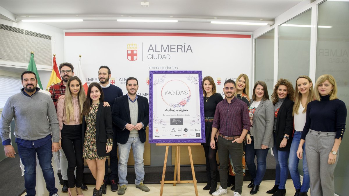 Carlos Sánchez, concejal de Cultura, junto a los representantes de las entidades que participan en ‘Wo!Das’.