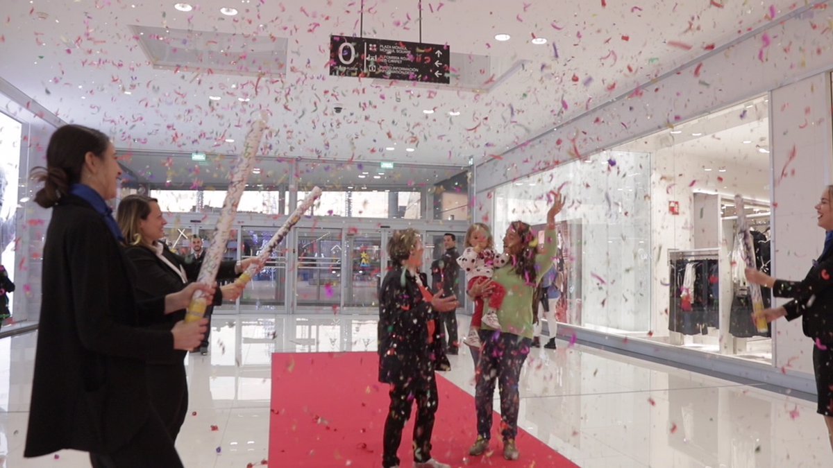 La visitante un millón del centro comercial Torrecárdenas.