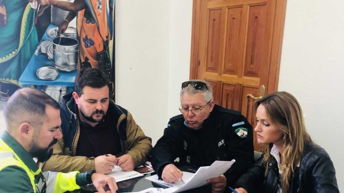 Reunión de coordinación para el evento.