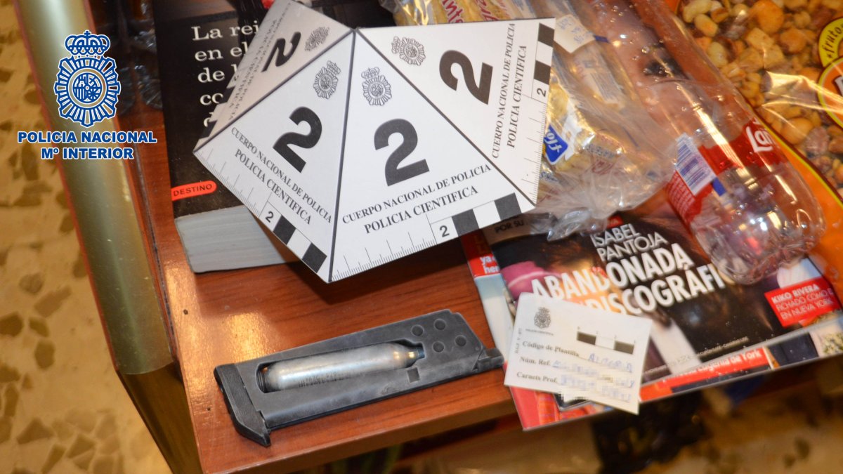 Imágenes de la investigación de la Policía Científica.