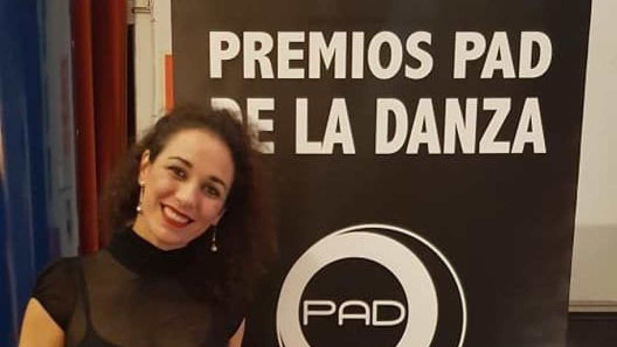 La bailaora almeriense muestra su reconocimiento.
