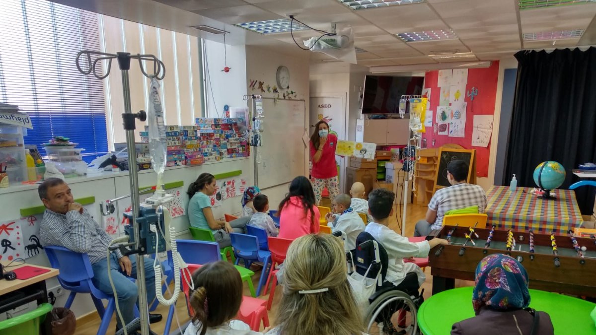 Pediatría le ha dado la bienvenida a la Navidad con diversas actuaciones.