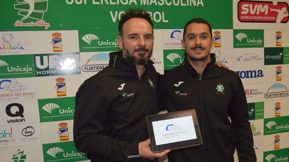 Manolo Berenguel y Álex Fernández en la puesta de largo del partido.