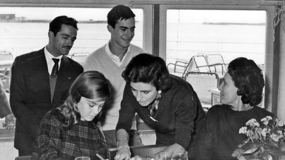 Marisol,  el 30 de diciembre de 1961, cuando fue la estrella del comedor del Club de Mar.