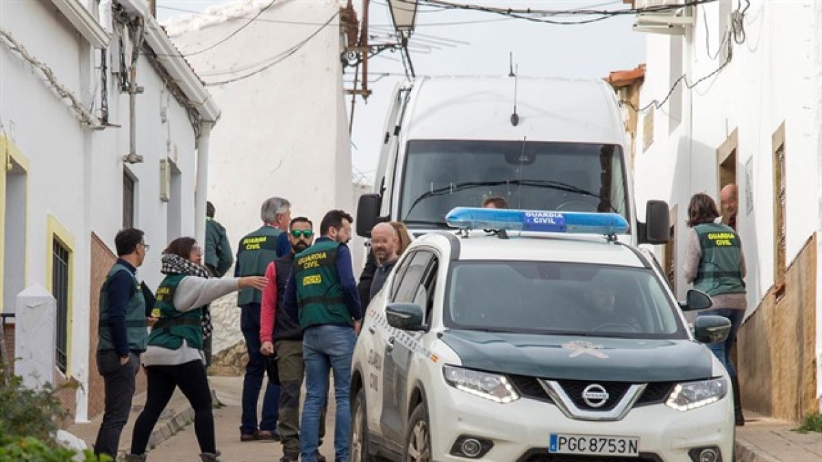 Intervención de la Guardia Civil en El Campillo, Huelva.