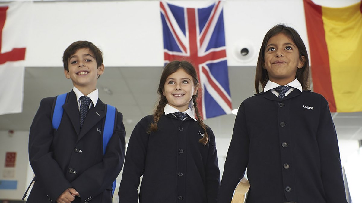 Los alumnos estrenarán uniforme este próximo año.