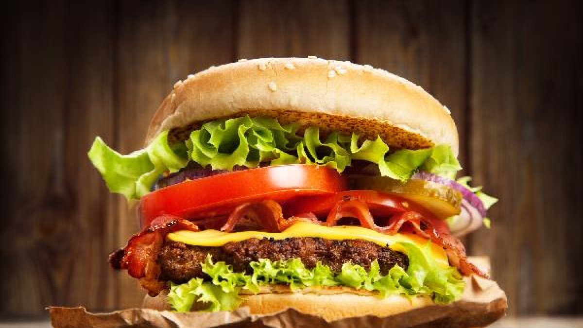 La hamburguesa clásica es la preferida por los consumidores.