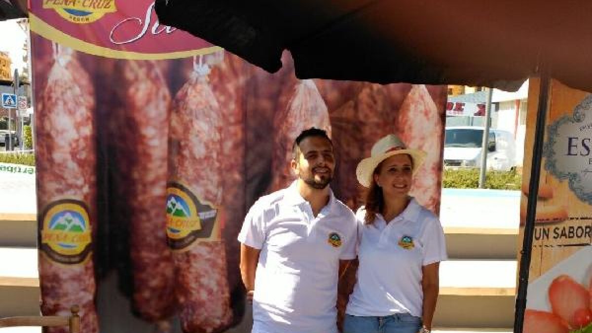 Stand de Embutidos Peña-Cruz en el Parque Vuelta.