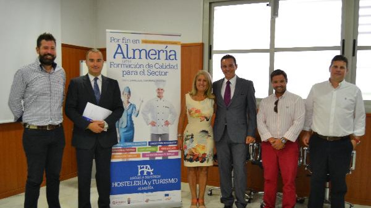 Óscar Palomino, Amós García, Francisca Toresano, Fernando Ruano, Ángel Mollinedo y Francisco López.