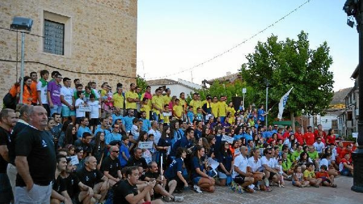 Alumnos participantes en las Olimpiadas Populares.