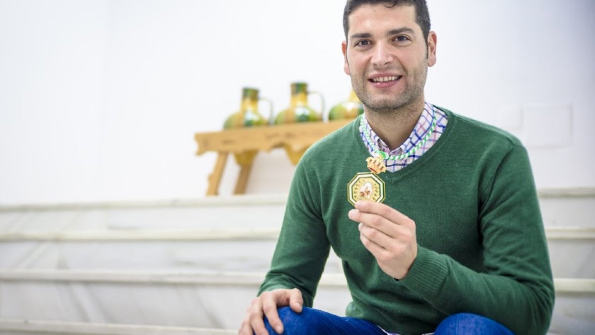 Ramón González, con la Medalla de Andalucía.