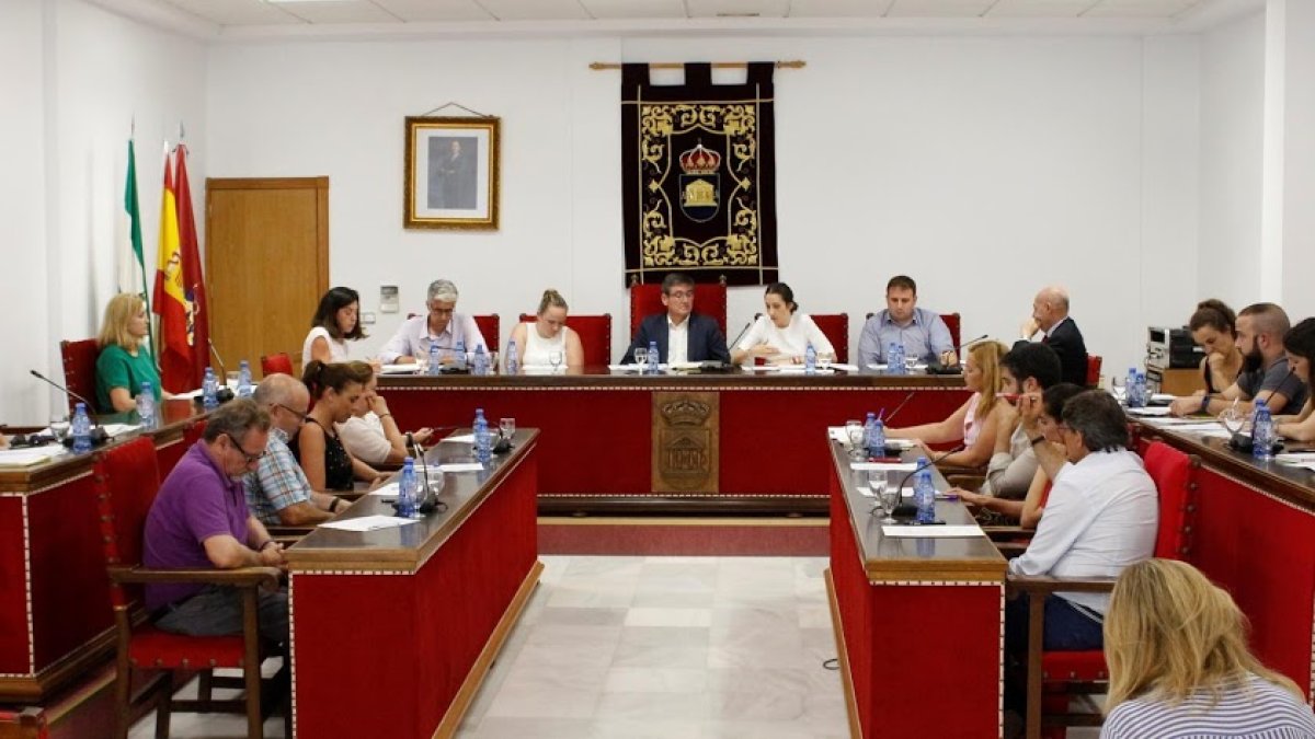Imagen de una sesión plenaria celebrada en el ayuntamiento de Adra durante este presente año 2018.