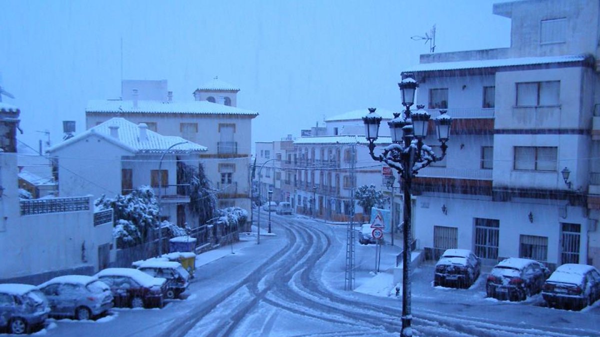 Purchena, completamente teñida de blanco durante una Navidad.