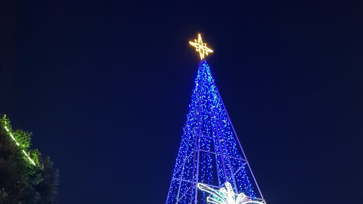 Se instaló una carpa en la Plaza de la Constitución.
