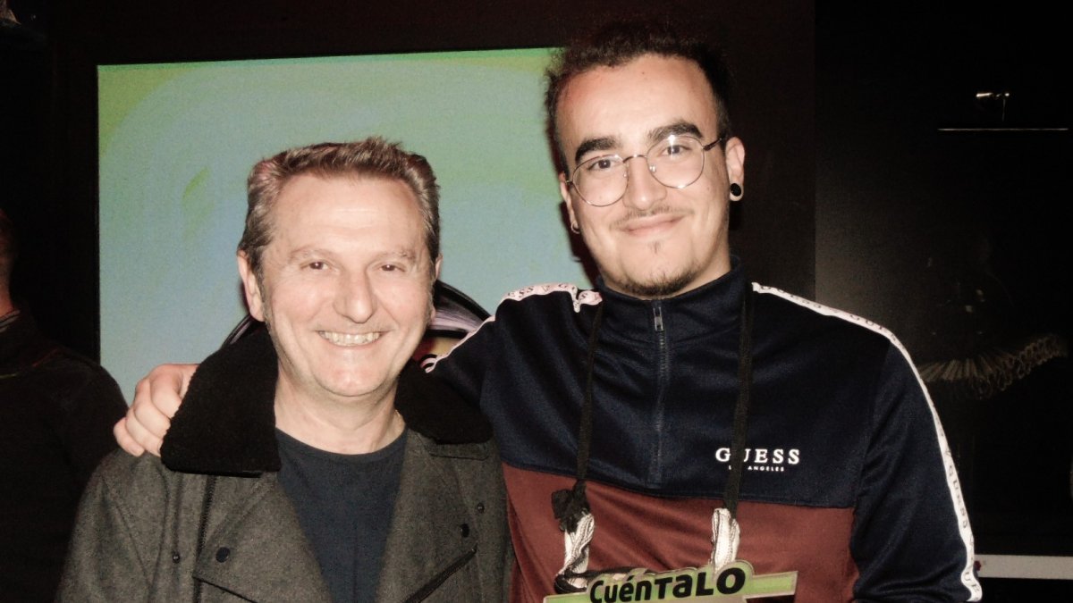 Luis Serrano y Juan Serrano, director del cortometraje ganador.
