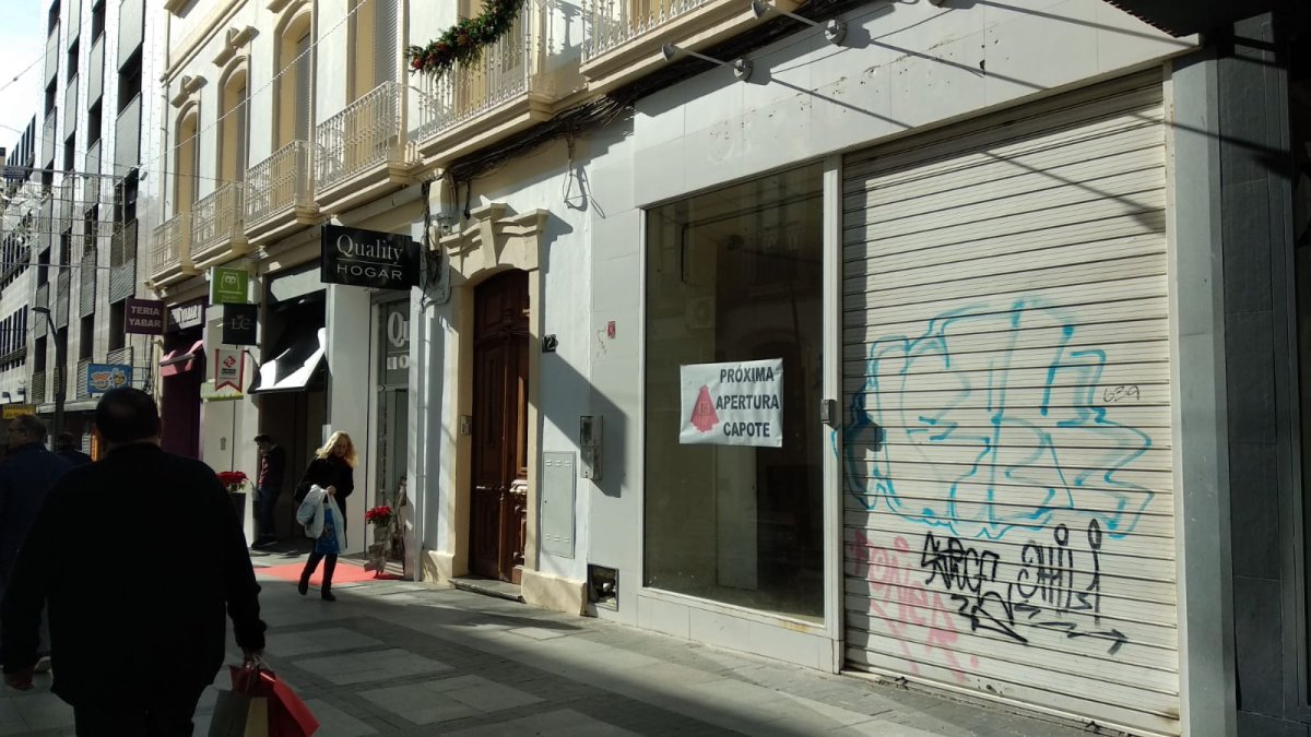 En breve un nuevo negocio abrirá en el centro de Almería.