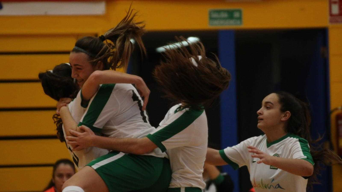 Las jugadoras andaluzas celebrando un gol.