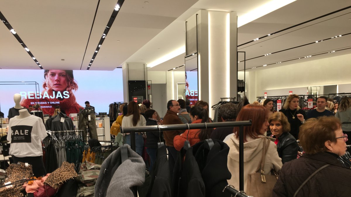 Imagen del Centro Comercial Torrecárdenas, este lunes 7 de enero.