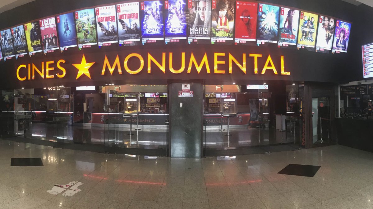 Imagen de archivo de los Cines Monumental.