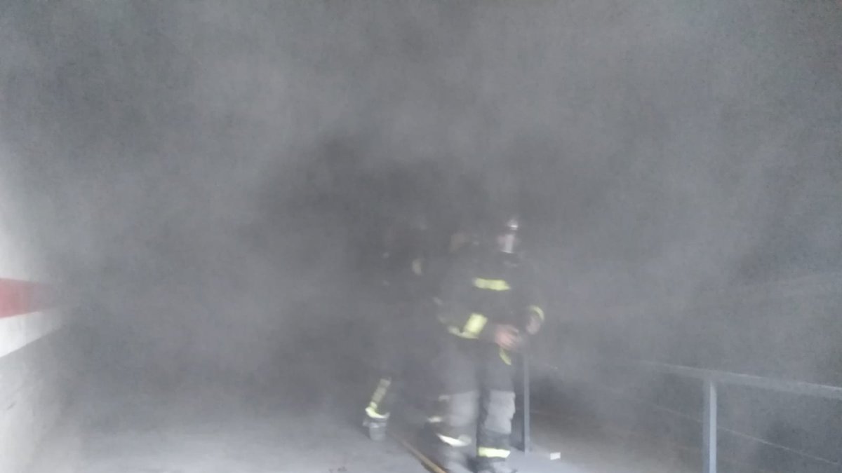 La magnitud del incendio obligó a evacuar a los vecinos.