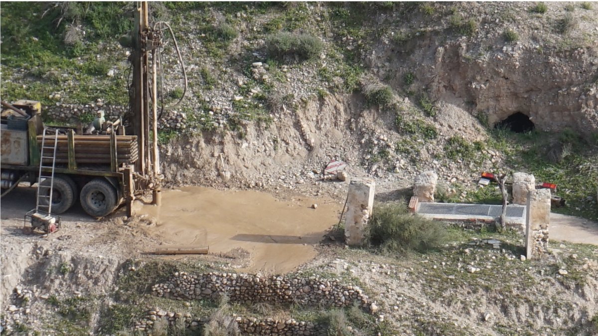 Imagen de las perforaciones descubiertas en la zona de Góchar.