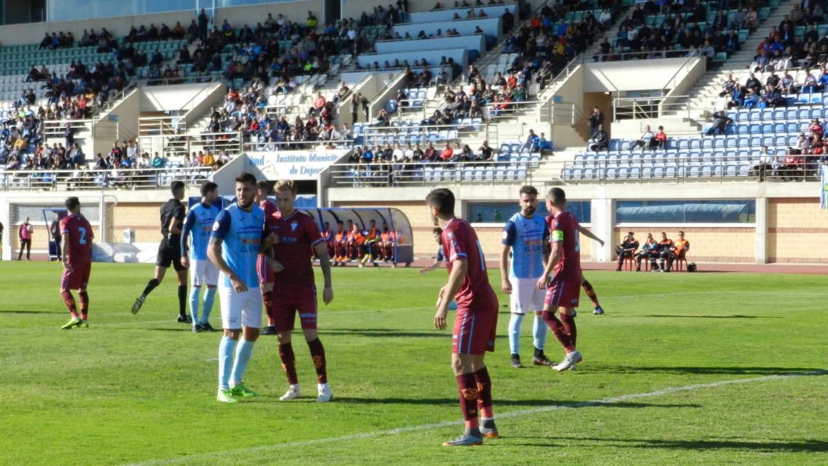 Los celestes vuelven a jugar al mediodía y esperan darle una alegría a su afición.