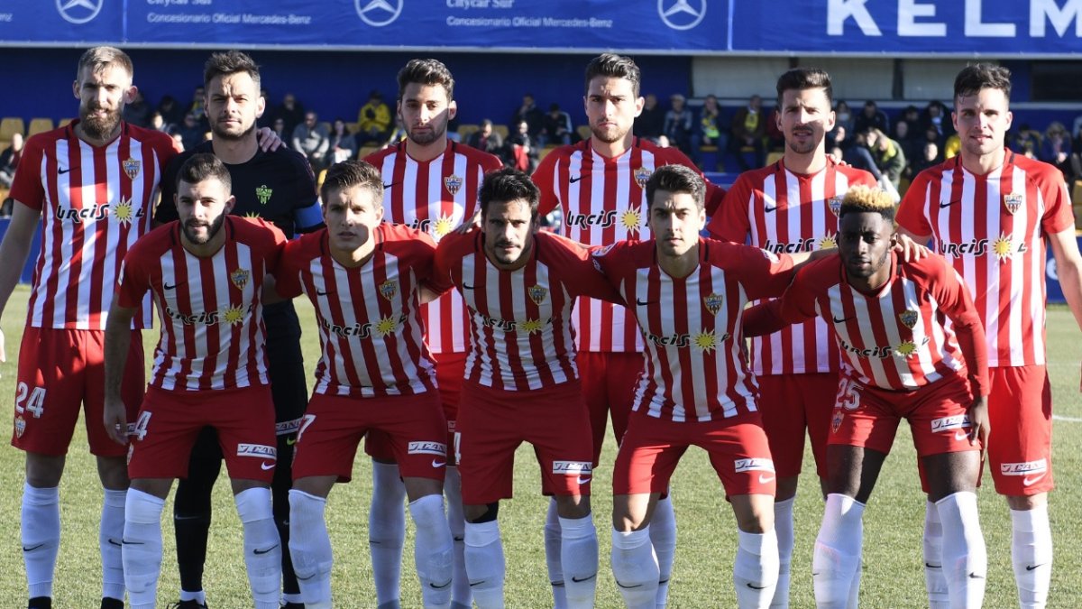 El once del Almería en Alcorcón.