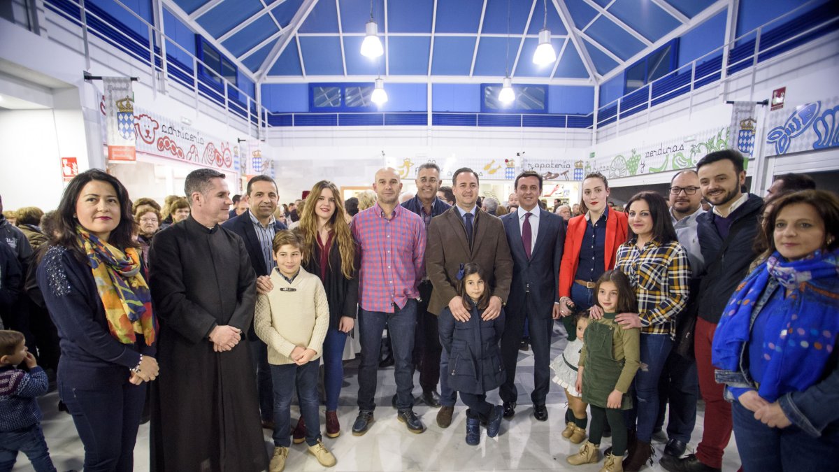 Javier A. García, en la inauguración del Mercado de Macael.