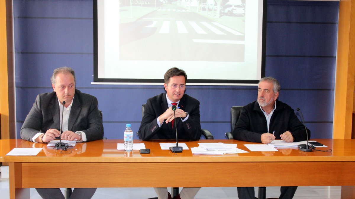 Presentación del plan del Plan de regeneración de pavimentos en El Ejido.