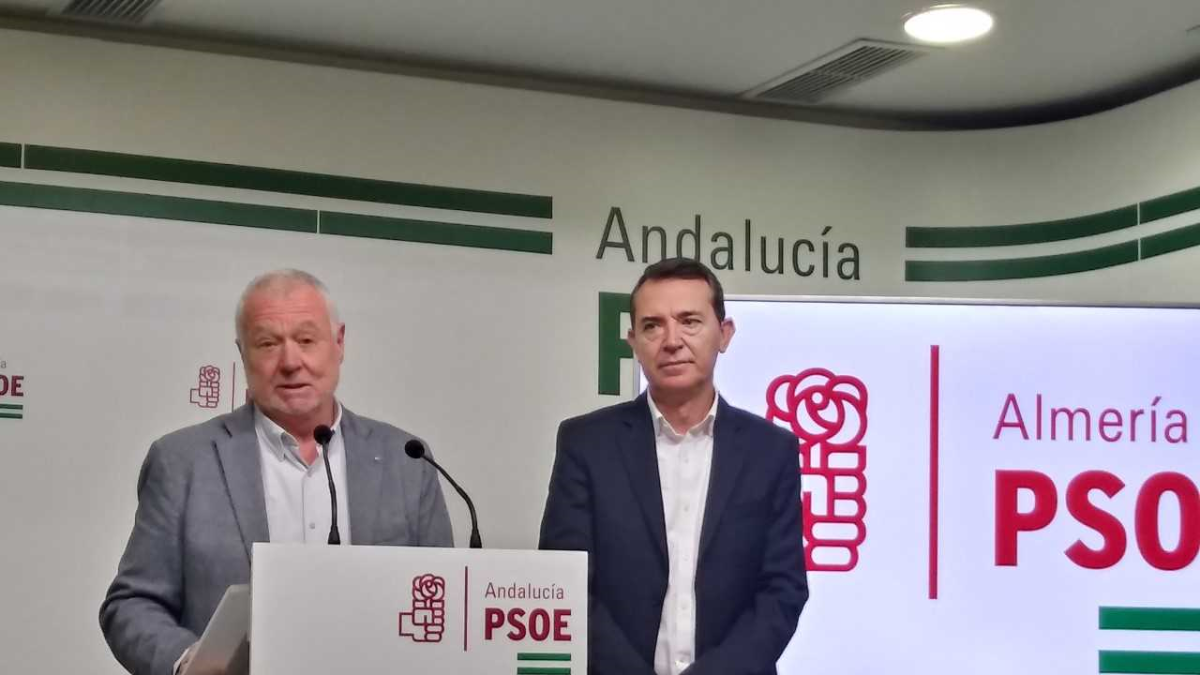 Juan Jiménez y Juan Carlos Pérez Navas, durante su comparecencia ante los medios