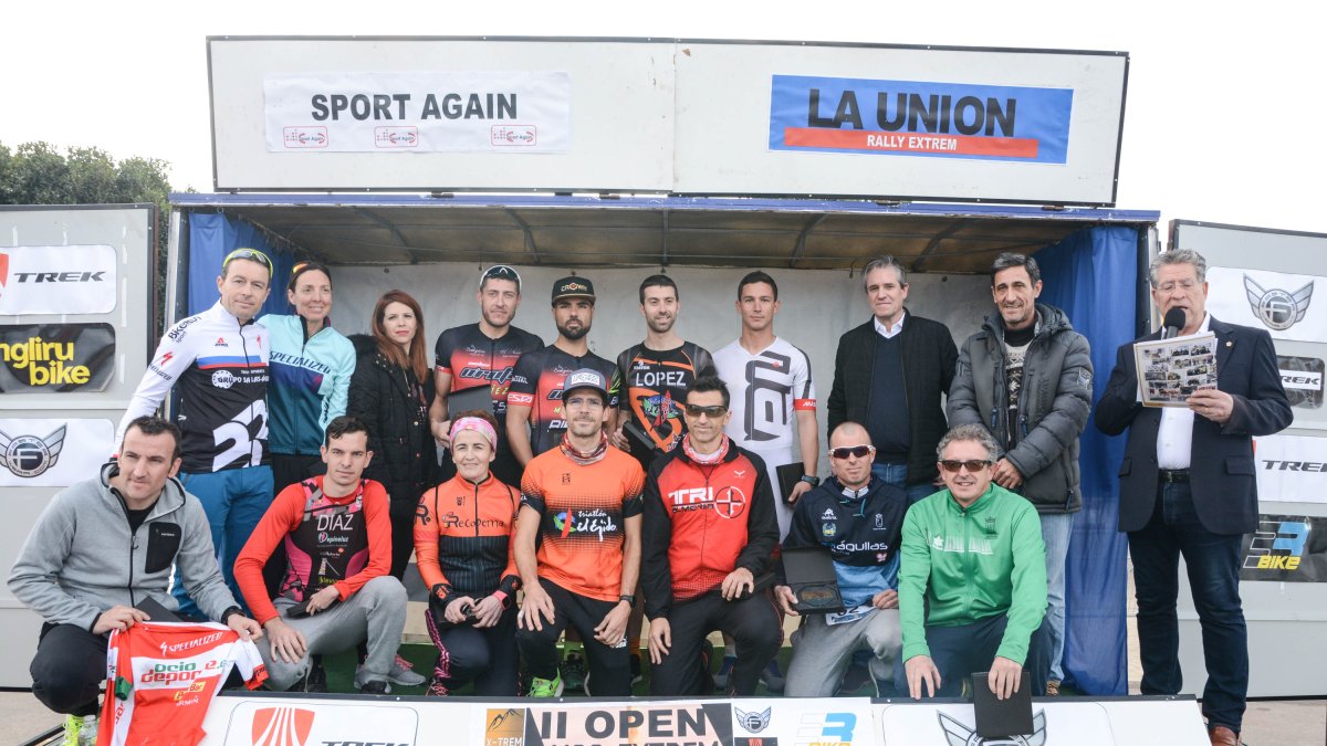 El podio final con los vencedores.