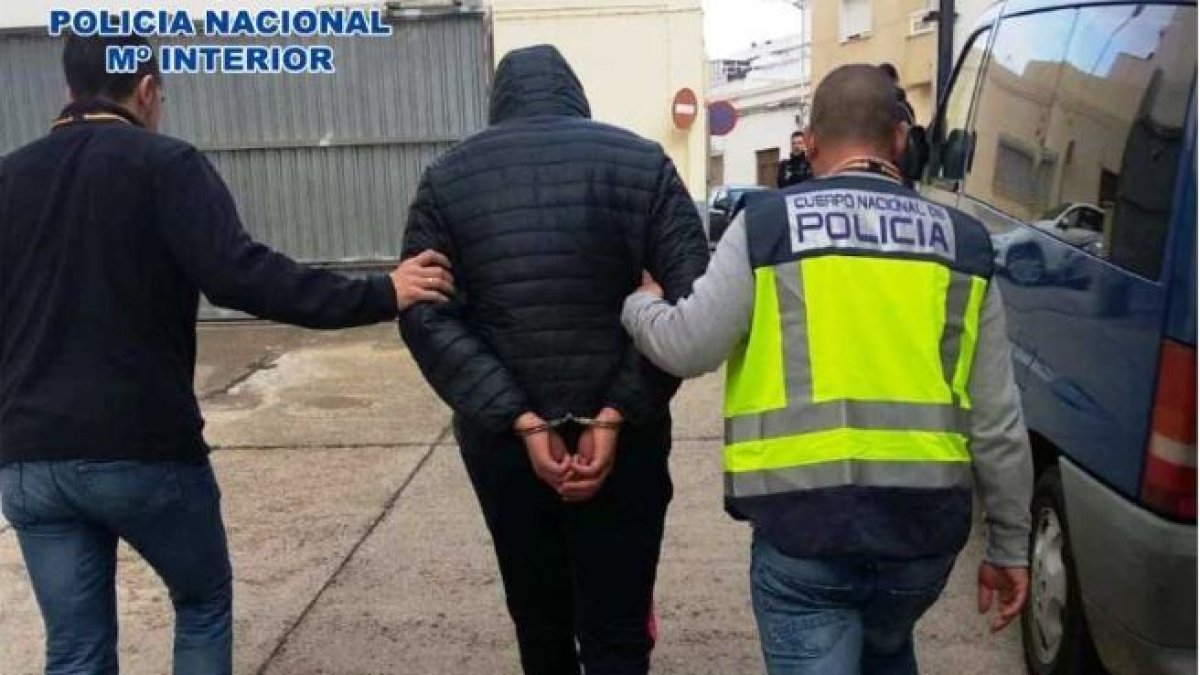 Uno de los detenidos por la Policía Nacional.