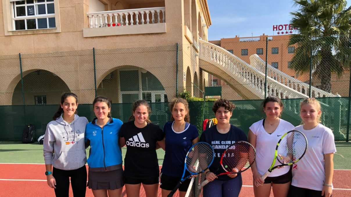 El equipo junior del CT El Ejido.