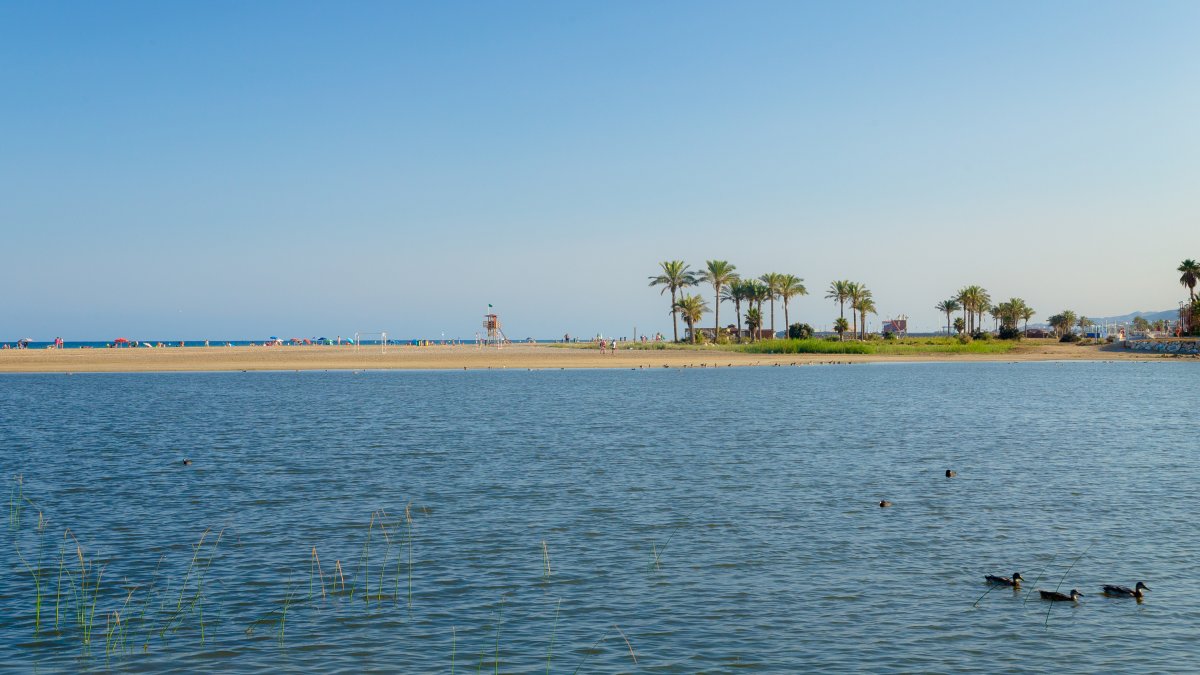 Vera goza de espectaculares playas.