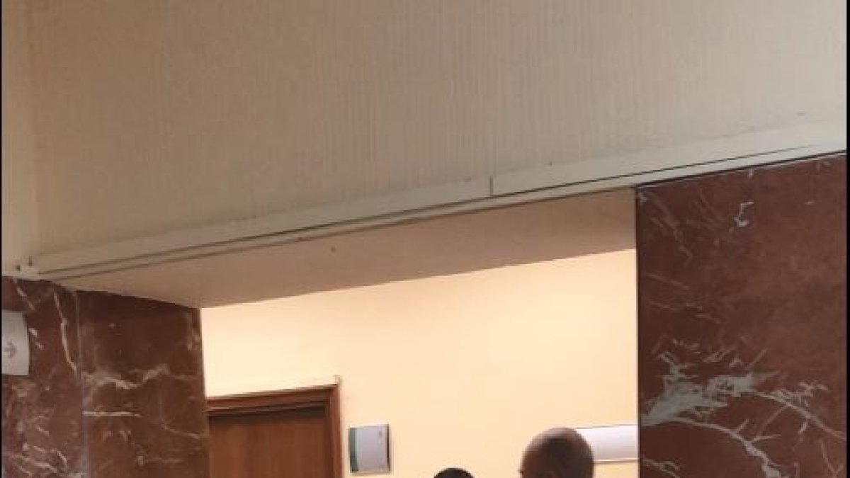 El acusado en la primera sesión